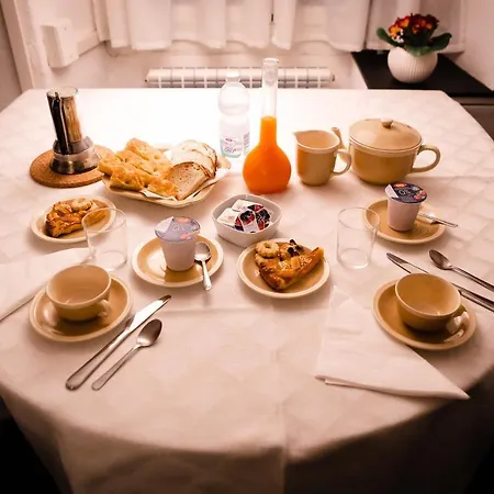 Bed & Breakfast La Casa Del Cuoco - Piccola Con Colazione In Condiviso Con L'host *